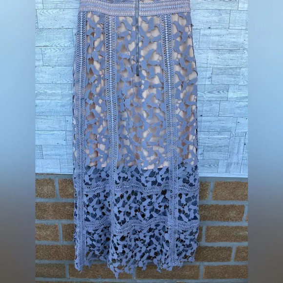 Elliatt Bella Floral Lace Midi Dress size small - Picture 11 of 15